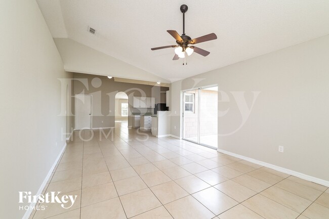 Photo - 11 Coventry Ct