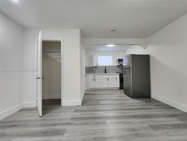 Photo - 5934 Buchanan St Unidad 1 & 4