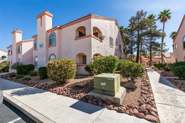 Building Photo - 7570 W Flamingo Rd Unit 252