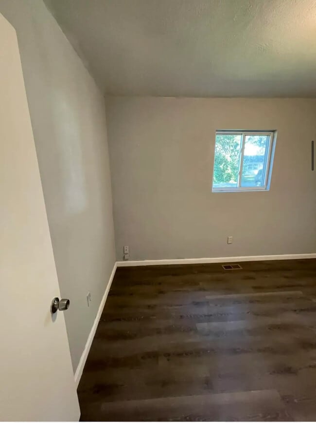 Photo - 1403 Richard Dr