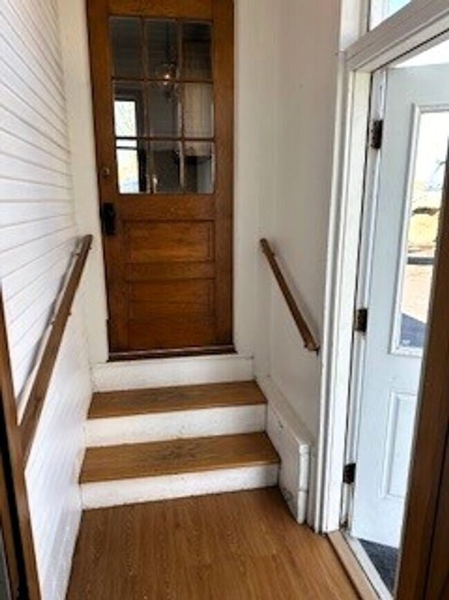 ***Pet Friendly 3 Bedroom Farmhouse with 2... House Rental in Hebron