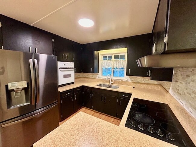 1653 Los Gatos Way