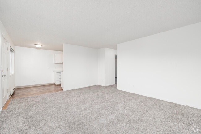 2BR, 1BA - 880SF - Bedroom