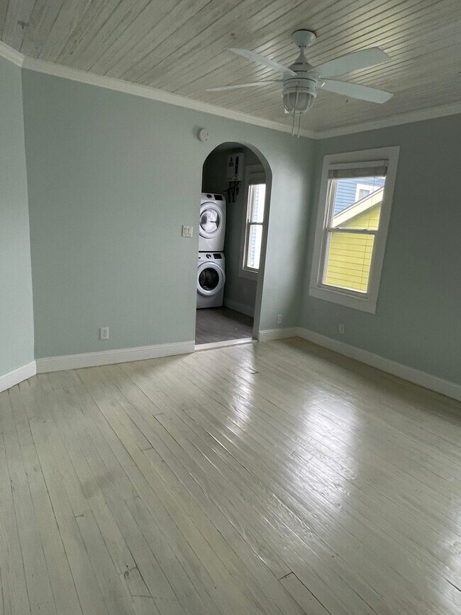 Photo - 2BD/1BA in Central City with shared backyard Unidad 3436 Danneel Street