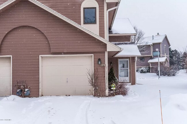 Photo - 31 Elton Ridge Ct NW