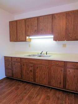 Unit 4 Kitchen - 300 Ashland St Apartments Unit 4