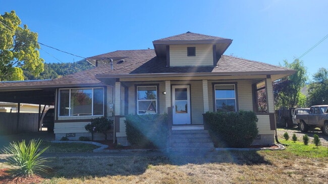 Building Photo - 2735 W Jay Ave Rental