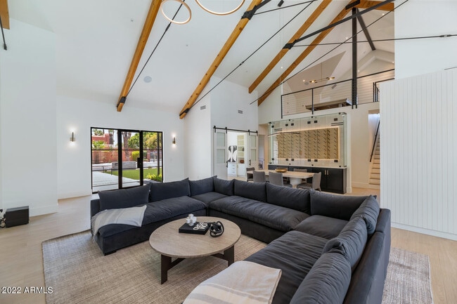 Photo - 4216 E Hazelwood St