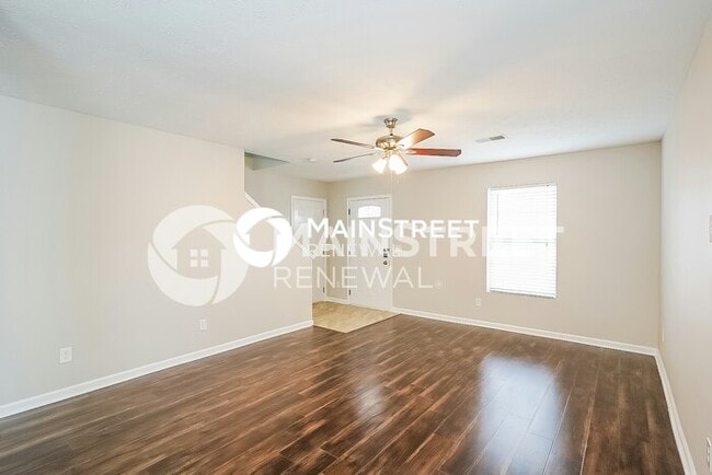 Photo - 4 Bedroom Pet-Friendly Home in NASHVILLE, TN with Main Street Renewal