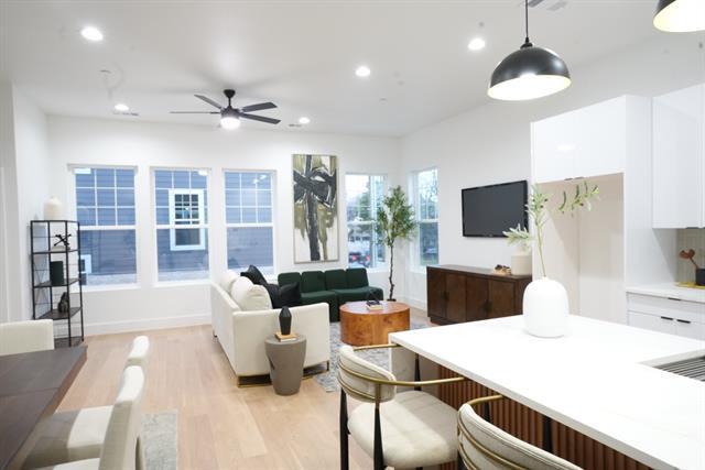 Building Photo - 629 N Tyler St