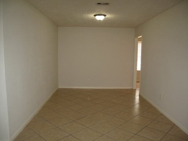 Photo - 5811 Crooked Post Rd