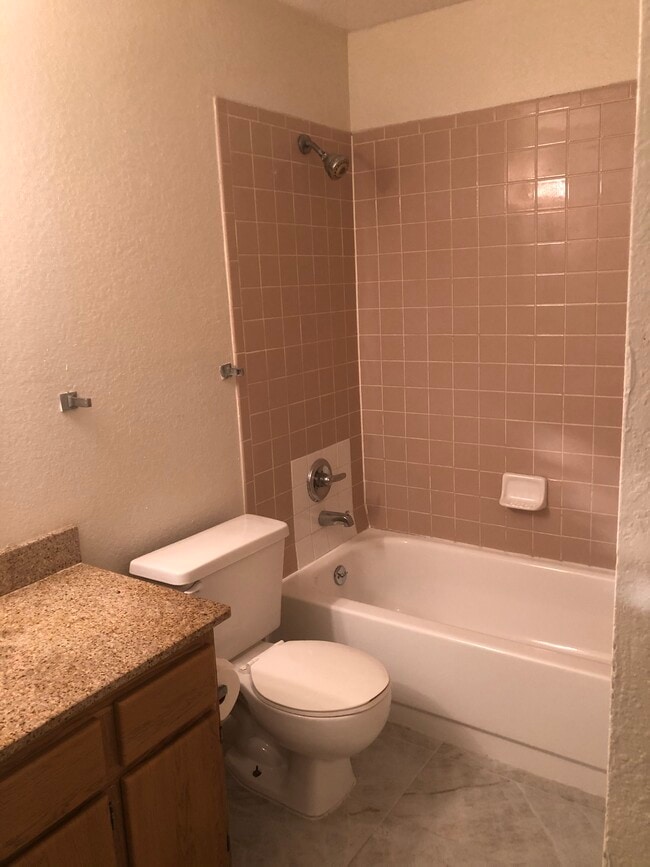 Photo - 11582 Westwood Blvd Unidad 1418