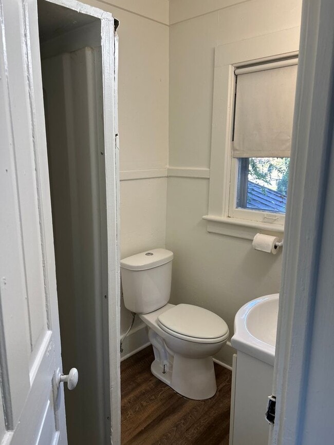 Photo - 628 Washington St Unidad 25 E 7th Street