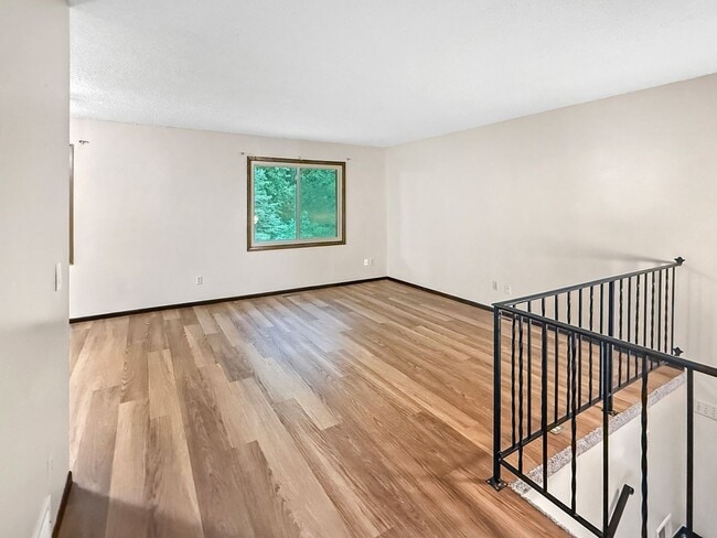 Photo - 417 Butler Ave E