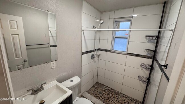 Photo - 1245 W 30th St Unit APT 4