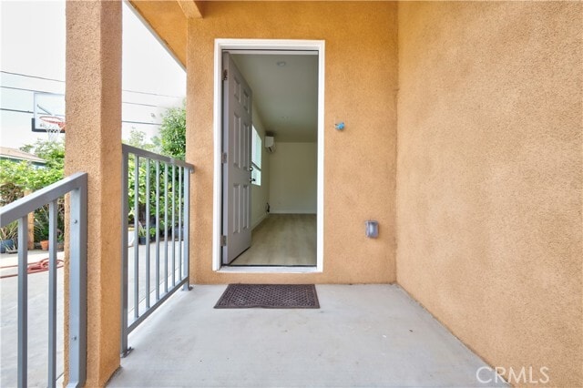 Photo - 628 W Floral Dr