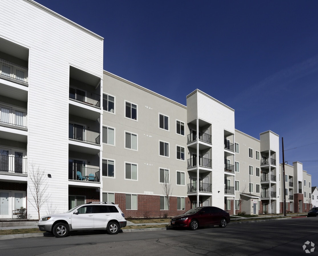Photo - Central Park Station