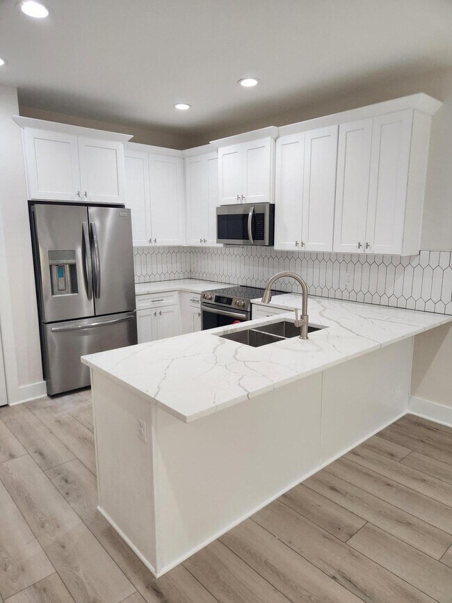 366 Cloverdale Blvd Townhome Townhome Rental in Fort Walton Beach FL