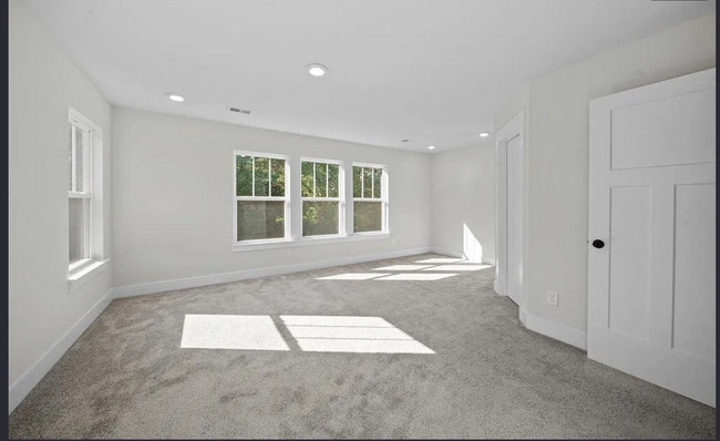 Photo - 1085 Millison Pl