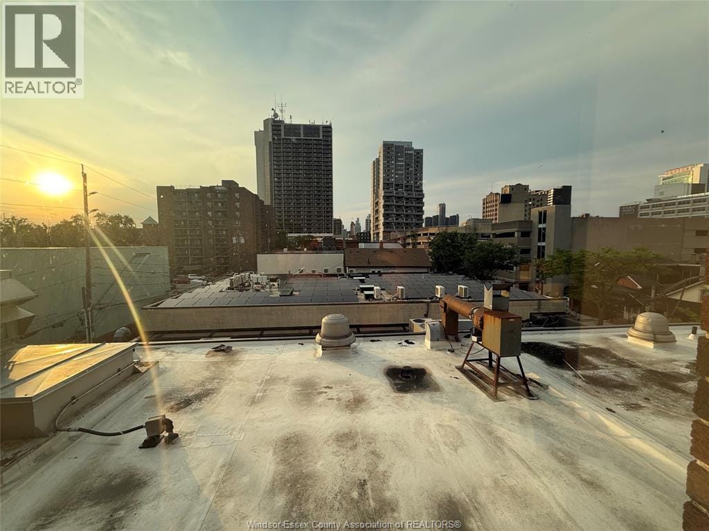Photo - 511 Pelissier St Unit 309