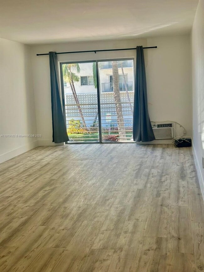 Photo - 1441 Lincoln Rd Unidad 302