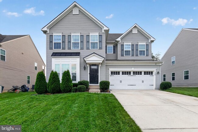 Photo - 728 Falcon Ln