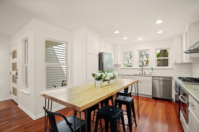 Photo - 731 Patterson Ave