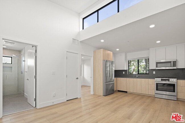 Photo - 2918 3rd St Unidad 6