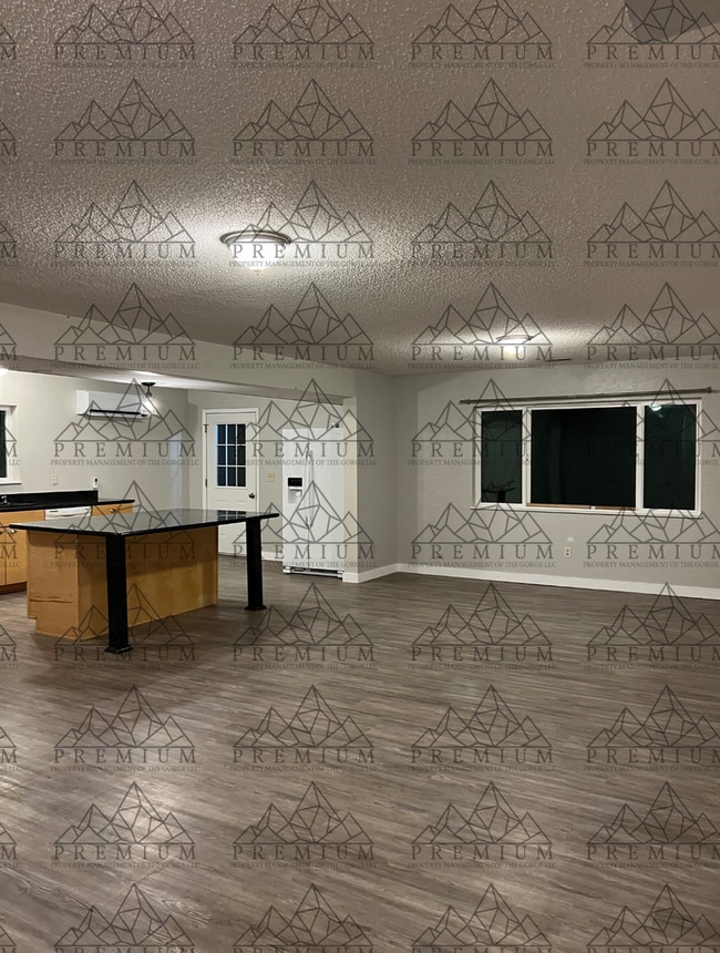 Photo - DAY2529 Unidad C