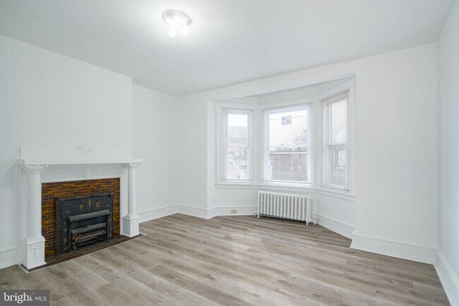 Photo - 4039 N Broad St