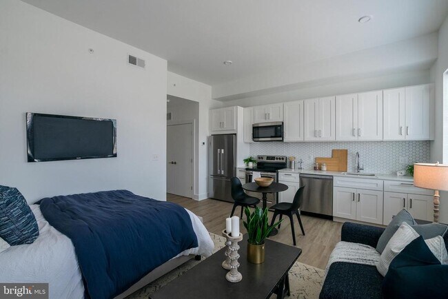 Building Photo - 2235 Washington Ave Unit 205 Rental