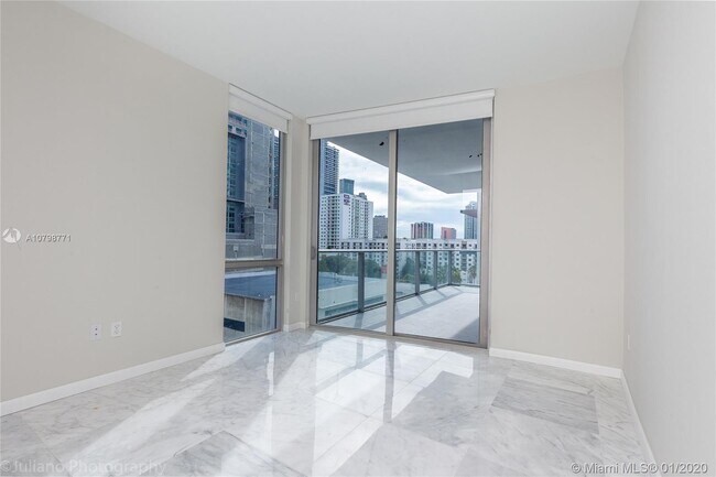 Photo - 1010 SW 2nd Ave Unit 603