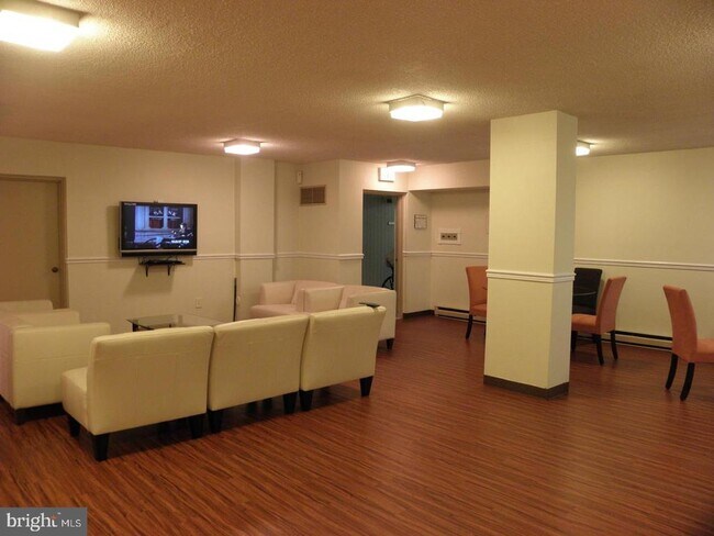 Photo - 2059 Huntington Ave Unit 1601