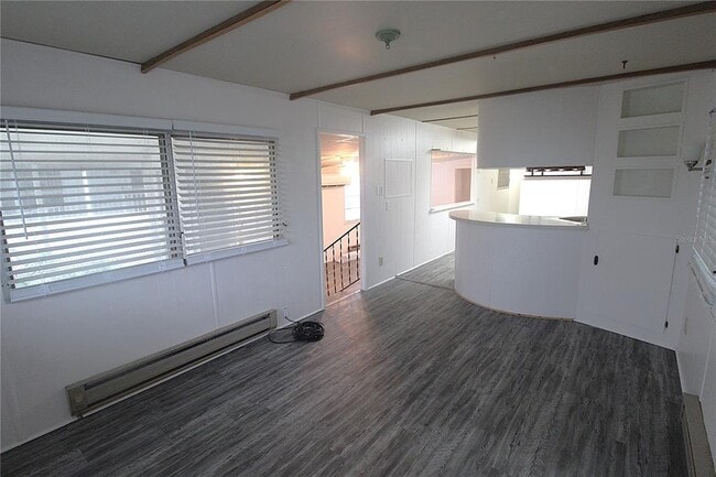 Photo - 512 50th Ave Dr W