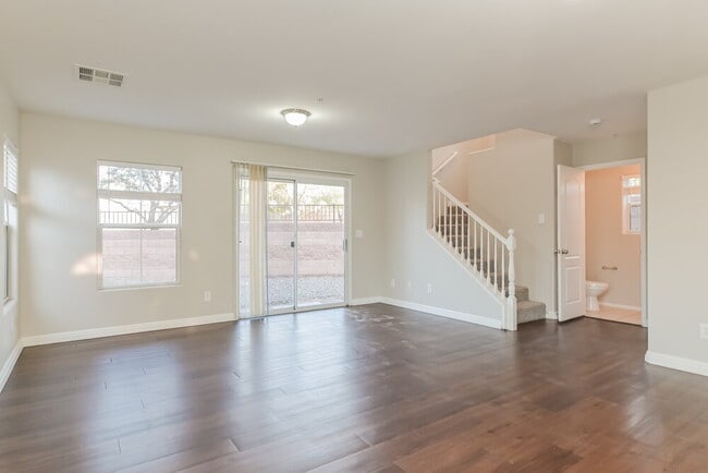 Photo - 1082 Paradise Coach Dr