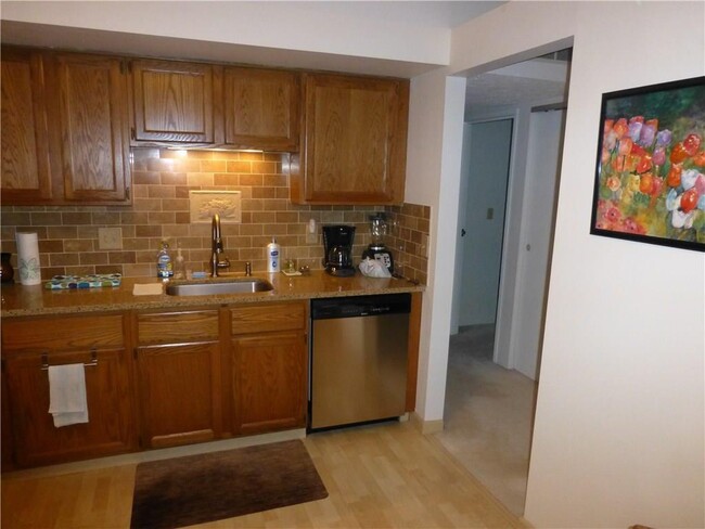 Photo - 19205 Surrey Ln Condo
