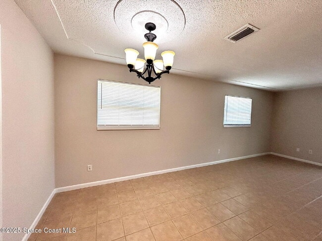Photo - 1435 Belford Ct