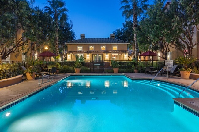 Photo - Tamarind Square