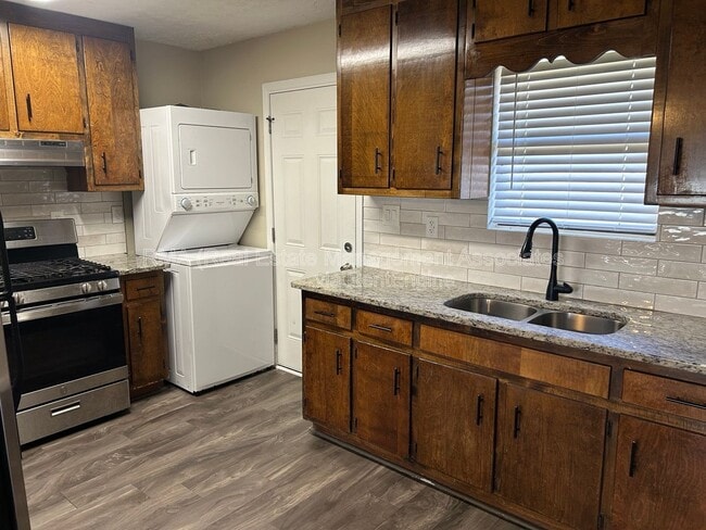 Photo - 1045 Vineyard Rd Unidad A