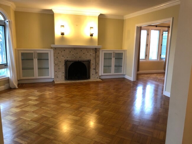 Photo - 209 La Cruz Ave