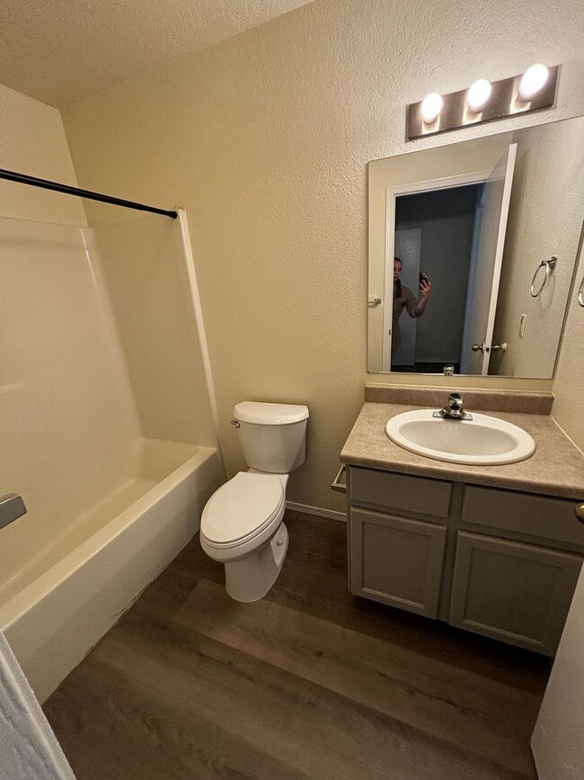 Photo - 1811 Cooley St Apartment Unit D