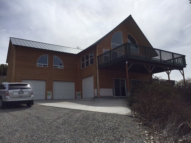 Photo - Beautiful 3 bedroom Overlooking River