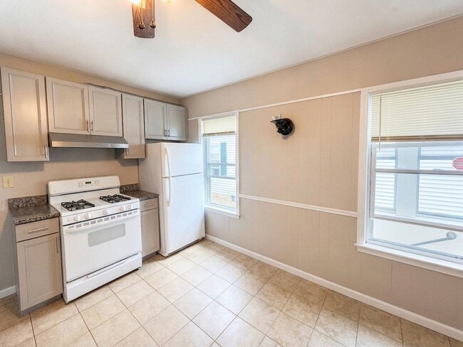 Photo - 114-116 Gershom Ave. Unit Apt. 1