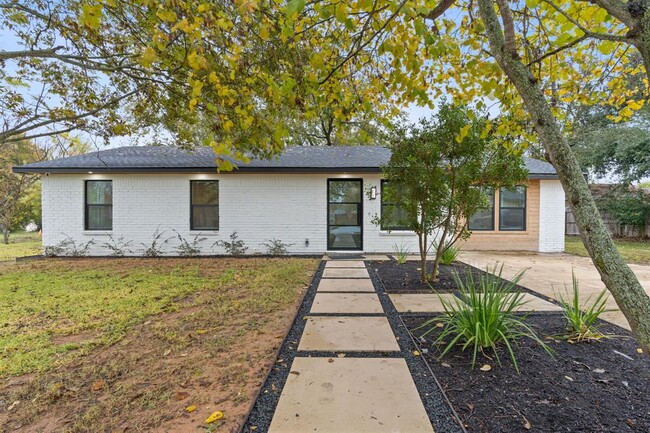 Photo - 1101 Hays St House