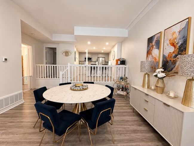 Photo - 1035 Spruce St Unit 301