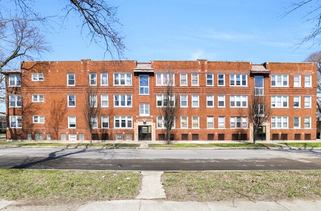 Photo - 7255 S Calumet Ave
