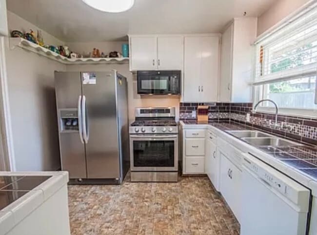 Photo - 2417 W College Ct