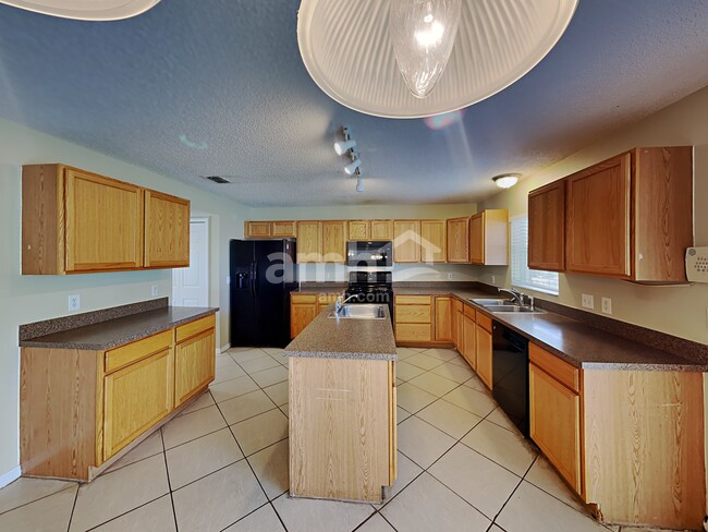 Photo - 17003 Odessa Dr