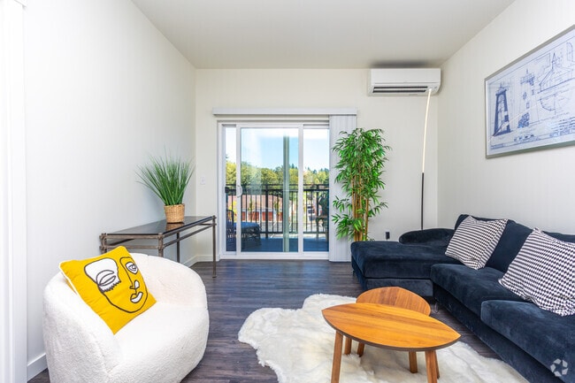 2BR, 2BA - 980SF - Living Room