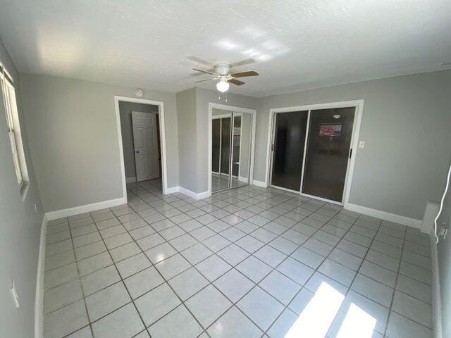 Photo - 522-552 52nd St